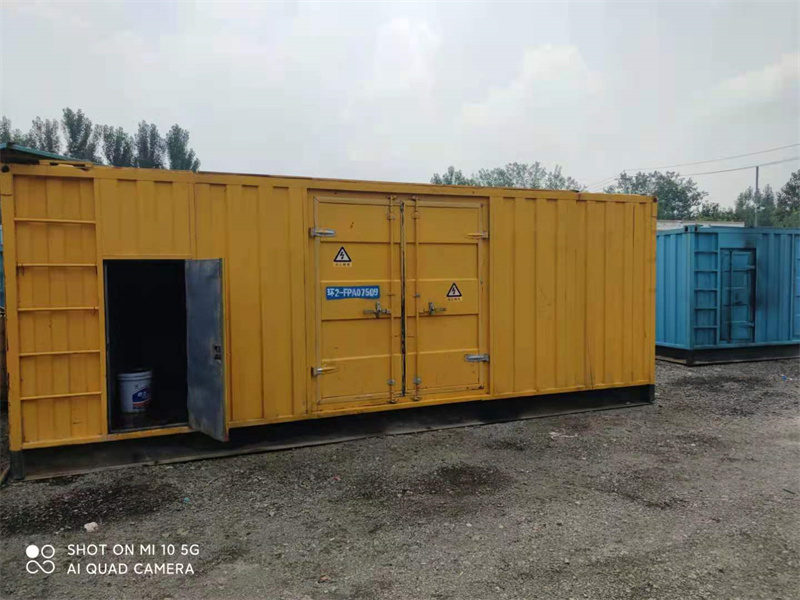 北辰200KW柴油发电机组需要配备什么型号的电缆线？