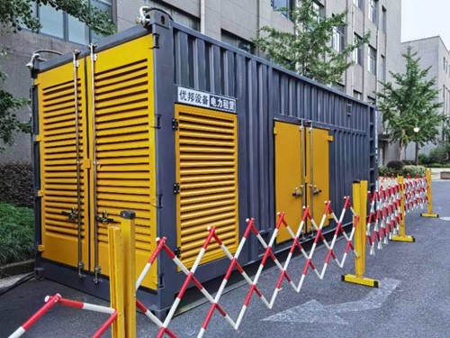 北辰如何使用转速表检查发动机的转速？